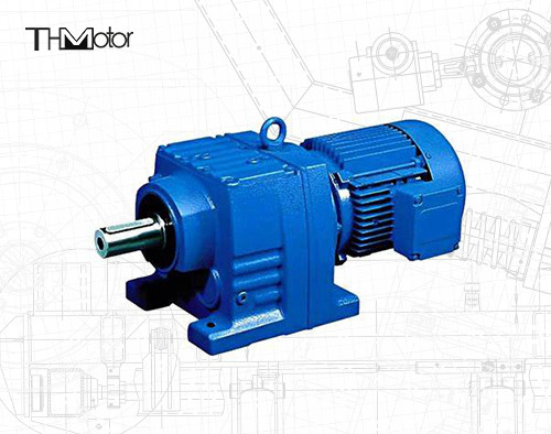 Động cơ DC điện áp IP54/IP55 Tiêu chuẩn bảo vệ 4/6 Cột 1000-12000kw Cánh rỗng / Cánh rỗng